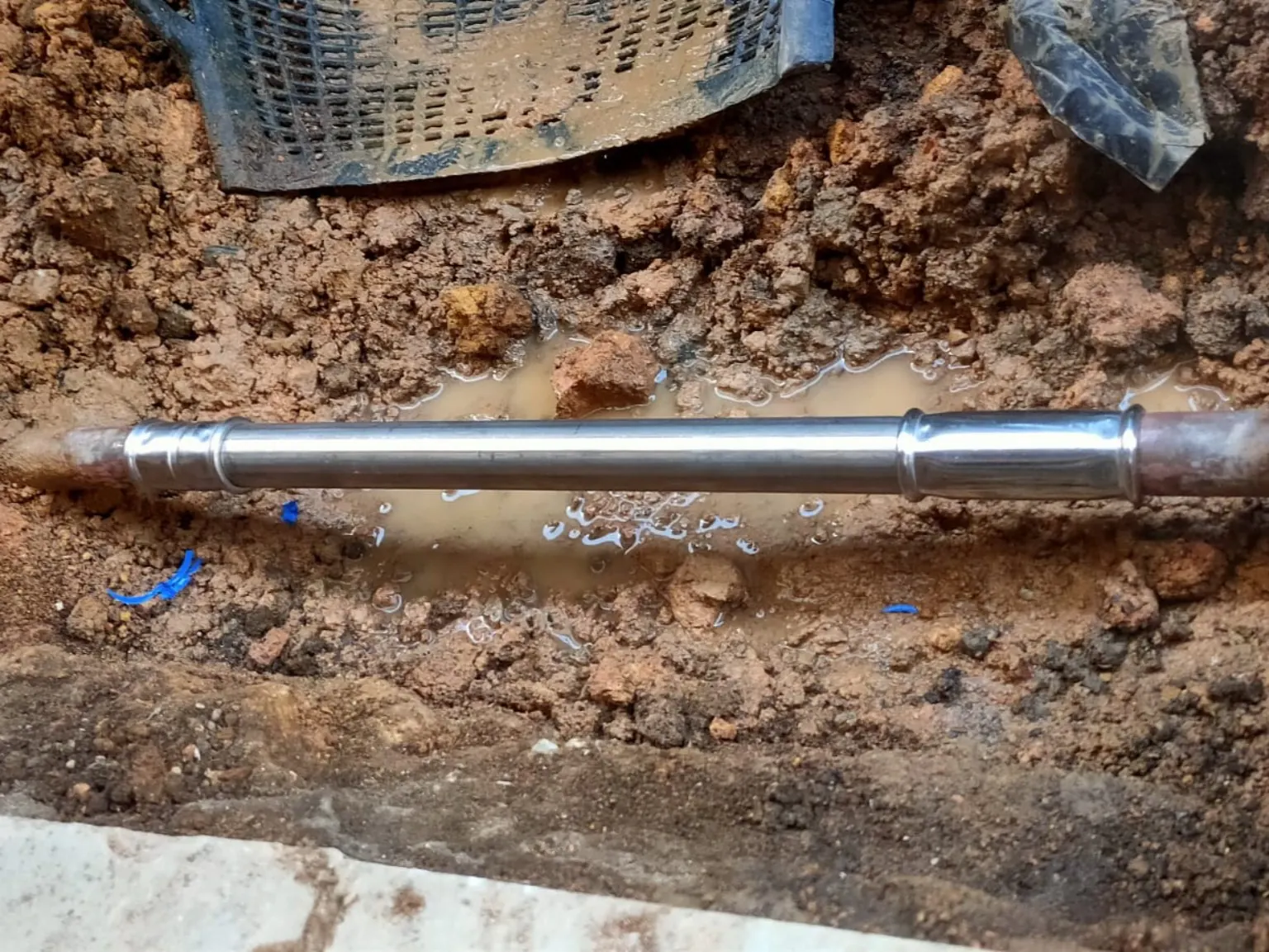 underground-water-pipe-leak-repair-singapore Underground water pipe leak repair at a residential property in Singapore